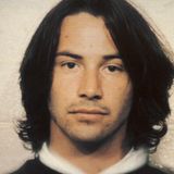 Keanu Reeves   5. Mai 1993: Der "Matrix"-Star wird wegen unberechenbarer Fahrweise angehalten. Es stellt sich heraus, dass er unter Alkoholeinfluss steht, was natürlich zur sofortigen Verhaftung und dem netten Foto führt.