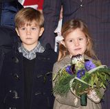 2016  Vincent und Josephine lauschen andächtig einem Weihnachtskonzert mit Lucia-Umzug, das sie mit ihrer Familie in Kopenhagen besuchen.
