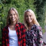 Im Juni 2015 posten die Zwillinge Lisa und Lena ihr erstes Foto auf Instagram. Darauf sieht man sie mit natürlich gewelltem Haar, komplett ungeschminkt und mit einem breiten Girly-Lächeln. Nur kurz danach beginnt allerdings der große Wandel...