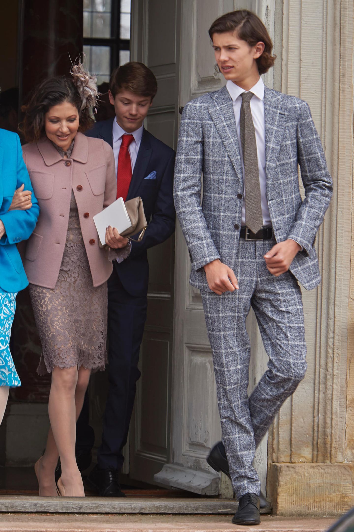 Prinz Nikolai  Den Enkel von Königin Margrethe von Dänemark ist schon lange kein kleiner Bubi mehr. Er hat viele seiner royalen Familienmitglieder in Sachen Körpergröße schon längst überholt und feiert am 28. August 2017 auch endlich seine Volljährigkeit.