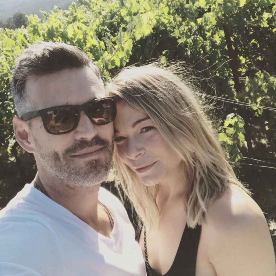 28. August 2017   "Happy Birthday an meine wunderschöne und großartige Frau! LeAnn Rimes, du wirst jedes Jahr schöner und gemeiner! Möge dieses Jahr wieder voller Lachen, Liebe und Inspiration sein. Du wirst über alles geliebt", so die warmen und leicht liebevoll neckenden Worte von Ehemann Eddie Cibrian.
