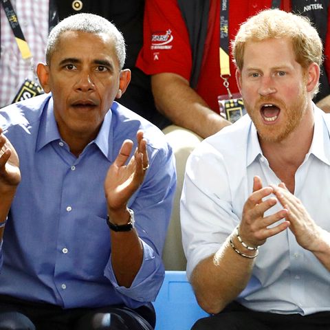 29. September 2017  In guter Gesellschaft: Barack Obama und Prinz Harry fiebern gemeinsam beim Rollstuhlbasketball während der "Invictus Games" in Toronto mit und verstehen sich am Spielfeldrand bestens. 