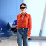 Rooarrr! In sexy Tiger-Bluse und Jeans spaziert Victoria durch den JFK-Flughafen in New York
