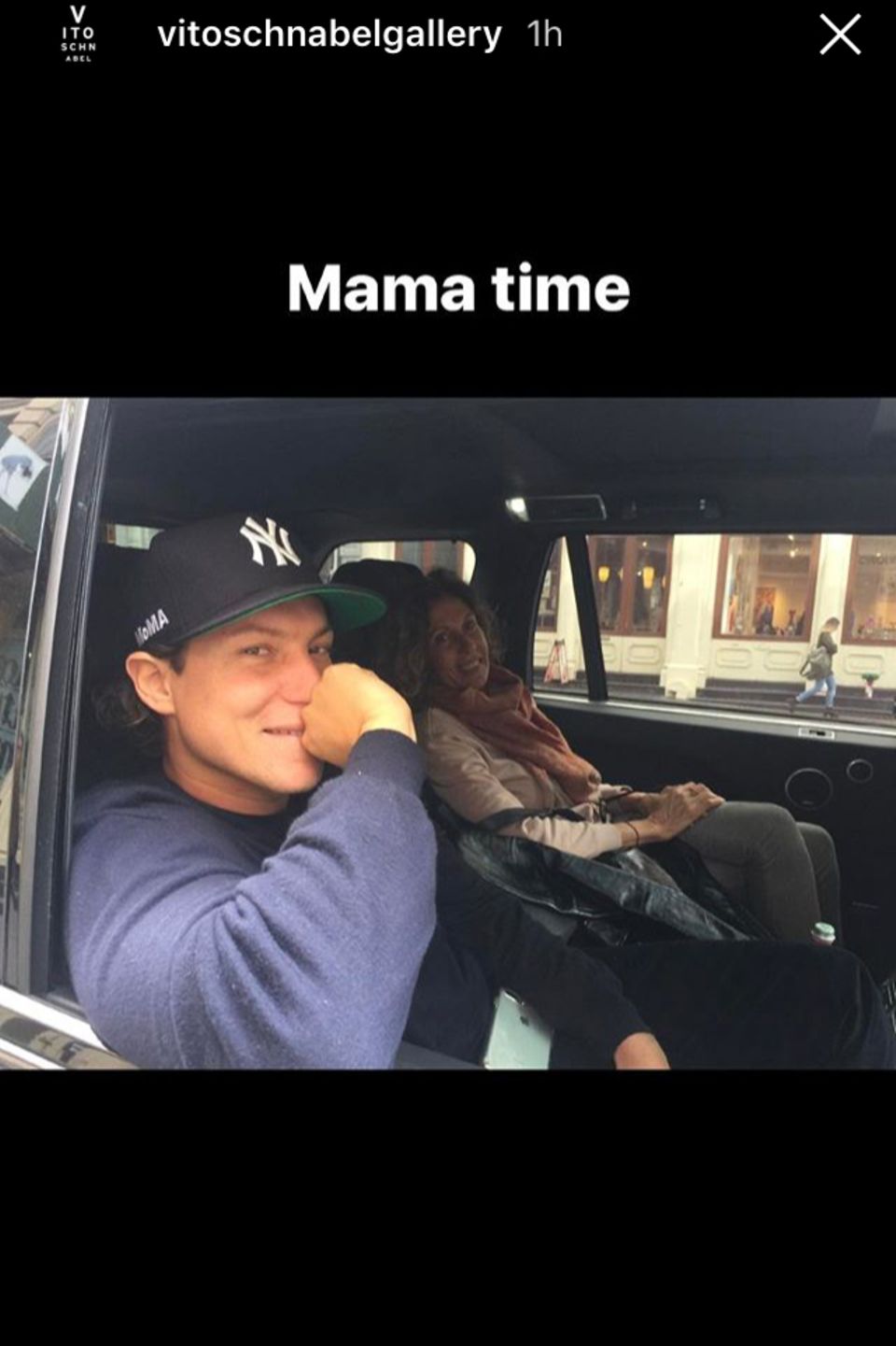 Vito Schnabel verbringt Zeit mit Mama Jacqueline Vito Schnabel verbringt Zeit mit Mama Jacqueline