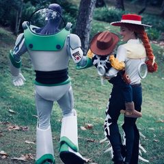 Wie süß: Justin Timberlake, Sohn Silas und Jessica Biel verkleiden sich als die Charaktere aus "Toy Story".