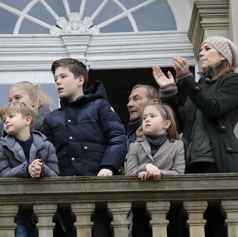 Kronprinzessin Mary und die Kinder Prinz Christian, Prinzessin Isabella und die Zwillinge Prinz Vincent und Prinzessin Josephine