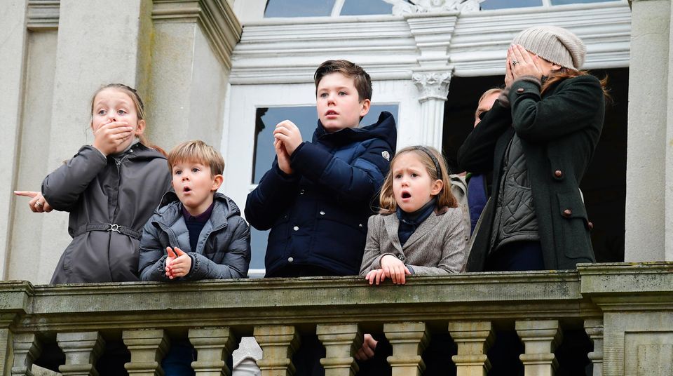 Prinz Frederik + Prinzessin Mary: Prinzessin Mary mit ihren Kindern Isabella, Vincent, Christian und Josephine Prinzessin Mary mit ihren Kindern Isabella, Vincent, Christian und Josephine