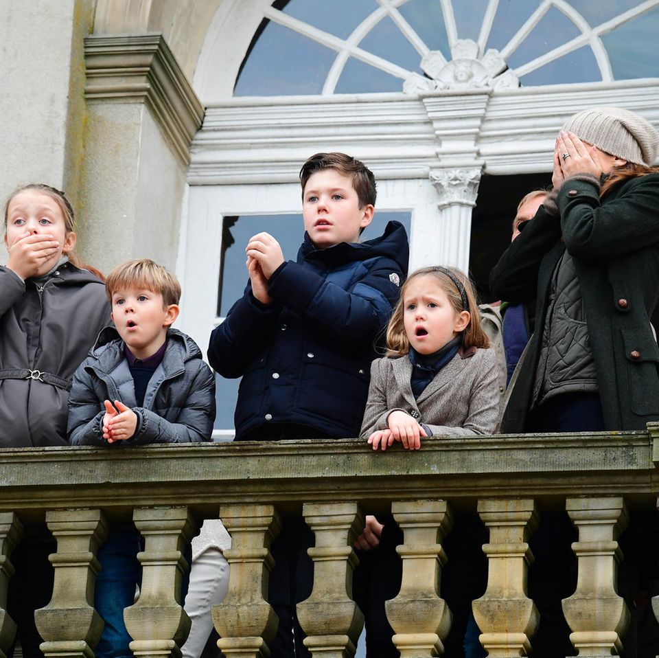 Prinzessin Mary mit ihren Kindern Isabella, Vincent, Christian und Josephine