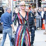 Dieser verspielte Glamour-Look hat Katy Perry wohl gefallen, sie zeigte sich damit im Oktober 2017 in New York.