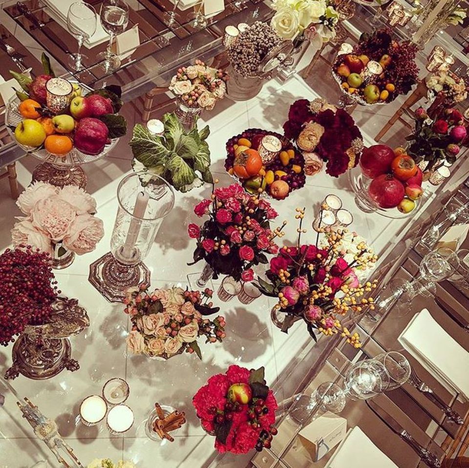 Wie ein gedeckter Tisch zu Thanksgiving bei Nicky Hilton aussieht? Pompös natürlich!