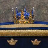 Wie zu jeder Taufe in Schweden ist auch für Prinz Gabriels großen Tag die prachtvolle Karl-XIII.-Krone herausgelegt worden.