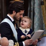 "Kannst Du mir was vorlesen?", scheint Prinz Alexander hier zu denken.