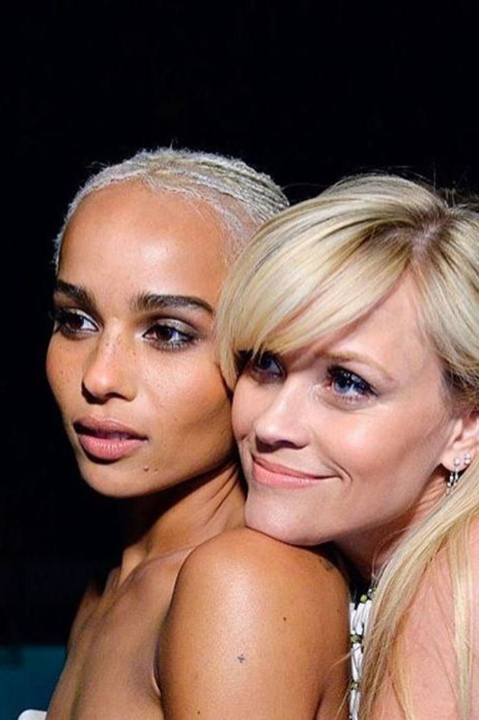 Zoë Kravitz und Reese Witherspoon   Ihrer engen Freundin wünscht Reese mit diesem innigen Foto Glückwünsche zum Geburtstag. "Ich liebe diesen Diamanten von Frau", postet sie.