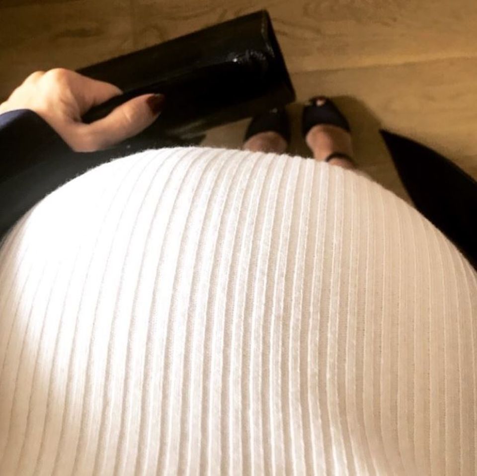 25. Oktober 2017 Es wird ernst für Schauspielerin Jessica Alba: Ihr drittes Kind hat nicht mehr viel Platz. 25. Oktober 2017 Es wird ernst für Schauspielerin Jessica Alba: Ihr drittes Kind hat nicht mehr viel Platz.