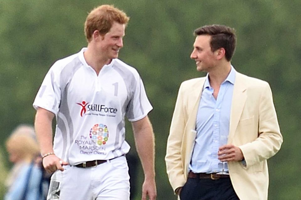 Herzogin Meghan + Prinz Harry: Prinz Harry und Charlie van Straubenzee sind seit ihrer Kindheit befreundet. Prinz Harry und Charlie van Straubenzee sind seit ihrer Kindheit befreundet.