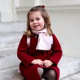 8. Januar 2018   Ein weiteres Foto der süßen Prinzessin Charlotte: Herzogin Catherine und Prinz William müssen sehr stolz ihr ihre Tochter sein.