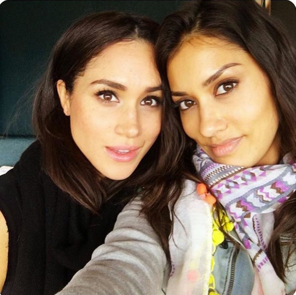 Meghan Markle: Herzogin Meghan und Janina Gavankar Die US-amerikanische Musikerin und Schauspielerin Janina Gavankar kennt Meghan Markle bereits seit 16 Jahren. Die beiden Frauen verbindet eine Freundschaft. Janina könnte deshalb auch die Trauzeugin Markles werden.