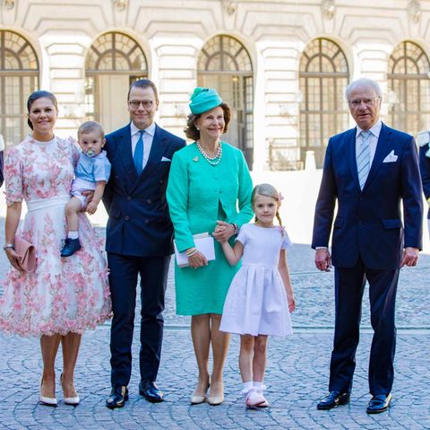 Prinzessin Estelle mit ihrer Familie
