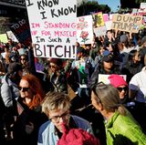 Viele Demonstranten drücken ihren politischen Protest auch kreativ aus