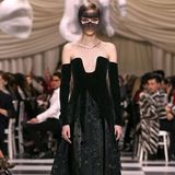 Auch sehr spektakulär ist diese Kreation von Dior-Designerin Maria Grazia Chiuri.