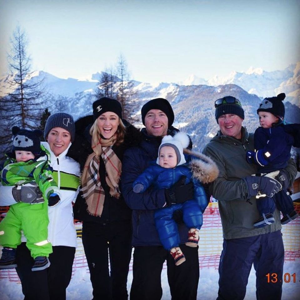 14. Januar 2018 Familienurlaub in den Bergen. Die Keating´s genießen die Zeit mit Freunden in den Bergen. 14. Januar 2018 Familienurlaub in den Bergen. Die Keating´s genießen die Zeit mit Freunden in den Bergen.
