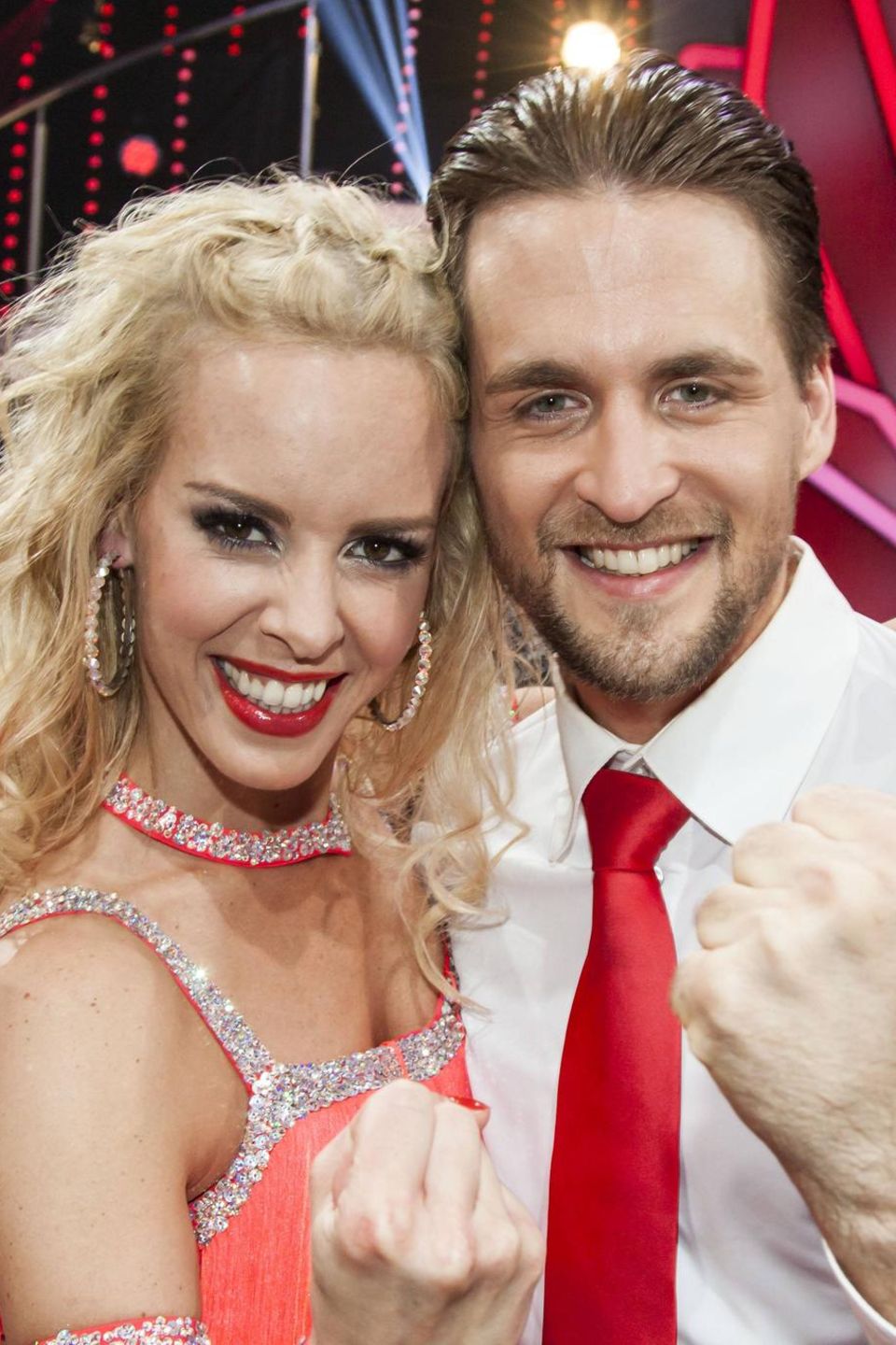 "Let's Dance"-Gewinner 2014 Musical-Darsteller Alexander Klaws und Tänzerin Isabel Edvardsson. "Let's Dance"-Gewinner 2014 Musical-Darsteller Alexander Klaws und Tänzerin Isabel Edvardsson.