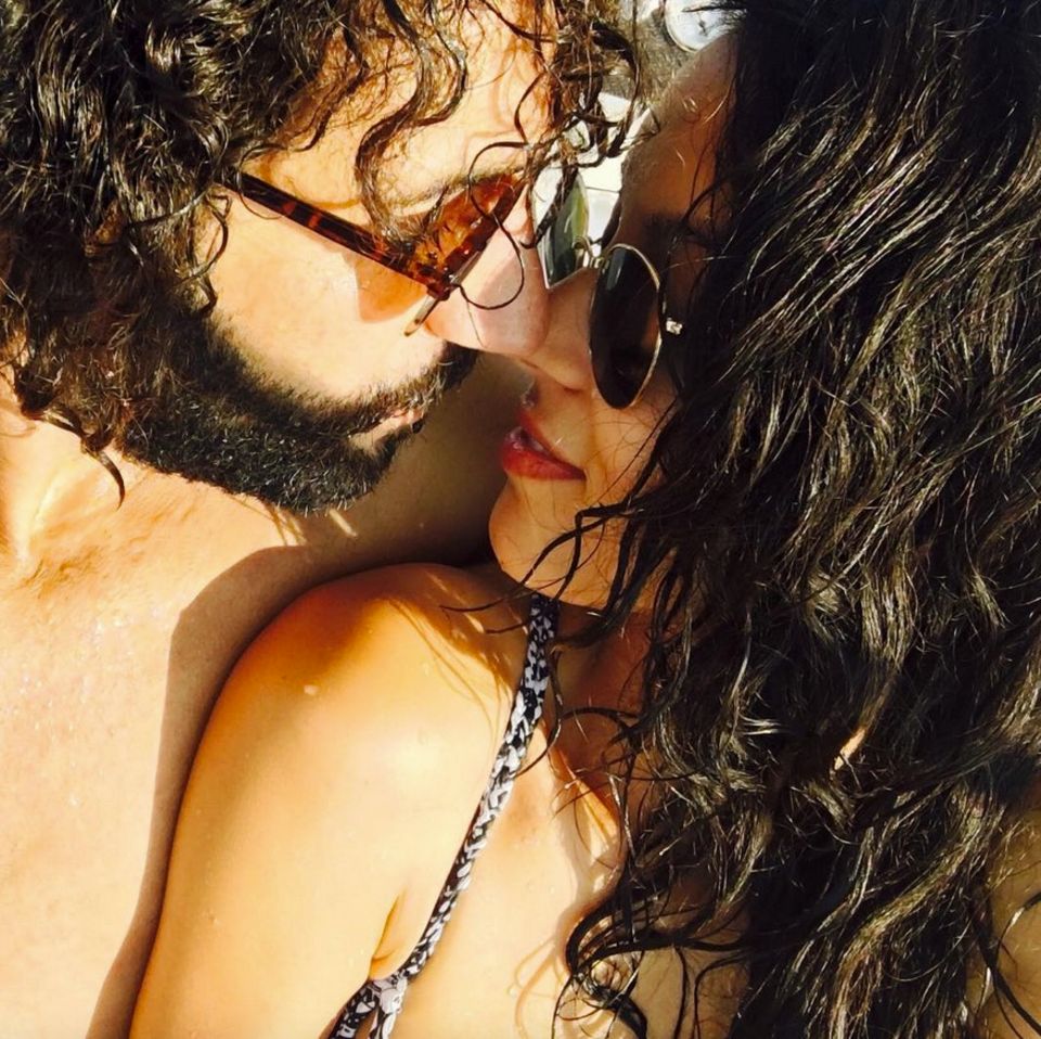 14. Juli 2017 Romantische Sommervibes bei Rebecca und ihrem Massimo. Das verliebte Pärchen sendet sonnige Grüße nacj Deutschland. 14. Juli 2017 Romantische Sommervibes bei Rebecca und ihrem Massimo. Das verliebte Pärchen sendet sonnige Grüße nacj Deutschland.