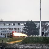 15. Februar 2018   Nach dem Tod von Prinz Henrik werden Salutschüsse an der historischen Seebatterie Sixtus der Marinestation "Holmen" abgefeuert. 