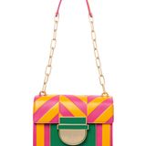 Stylisches Knallbonbon: Die Tasche von Aigner gibt jedem Look den Frischekick, ca. 700 Euro