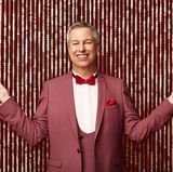 Thomas Hermanns  Auf der Comedy-Bühne amüsiert der 54-jährige das Publikum. Hoffentlich animieren seine Tanzkünste bei "Let's Dance" das Publikum nicht auch zum Lachen. Aber keine Sorge: Profitänzerin Regina Luca sollte da helfen können.