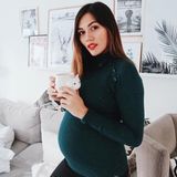 Ex-GNTM-Teilnehmerin und Influencerin Anna Maria Damm erwartet ihr erstes Kind und hält ihre Follower mit fast täglichen Schnappschüssen auf dem Laufenden.