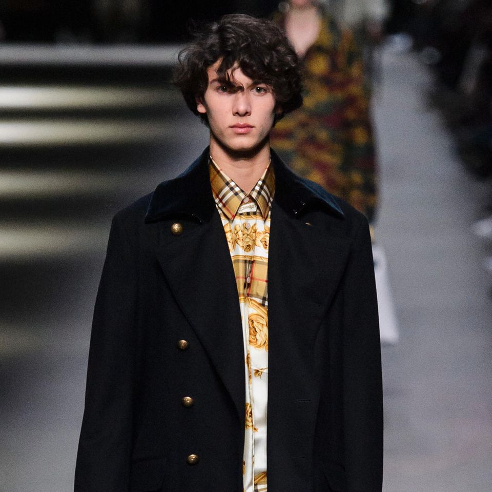 Prinz Nikolai läuft bei der Fashion Week in London am 17. Februar zum ersten Mal als Model. Aber ist das eine passende berufliche Perspektive für einen Prinzen?