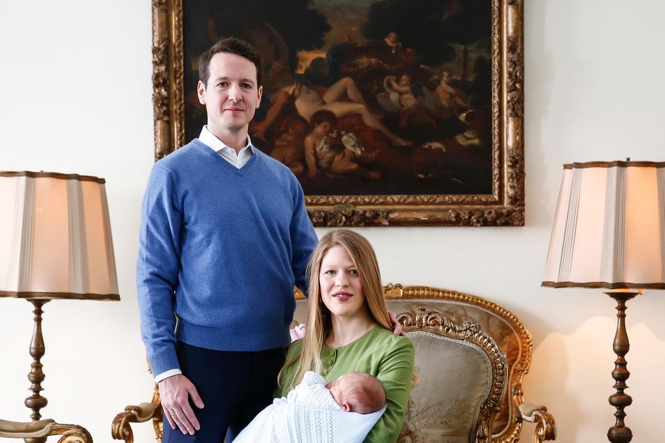 Prinz Philip + Prinzessin Danica von Serbien: Prinz Philip, Ehefrau Danica und ihr Sohn Prinz Philip, Ehefrau Danica und ihr Sohn