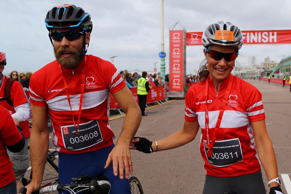 Pippa Middleton : James und Pippa Middleton bei einem Fahrradrennen in Brighton. James und Pippa Middleton bei einem Fahrradrennen in Brighton.