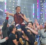 Am 8. März 2003 gewinnt Alexander Klaws die erste Staffel von "Deutschland sucht den Superstar". Er hat die Zuschauer - vor allem die weiblichen - von sich und seinem Song "Take me tonight" überzeugen können.
