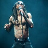 Lil Wayne  "Das Mädchen war 13", verriet der Rapper. "Wir spielten Montagsmaler und sie schrieb 'F--- mich' auf das Brett."