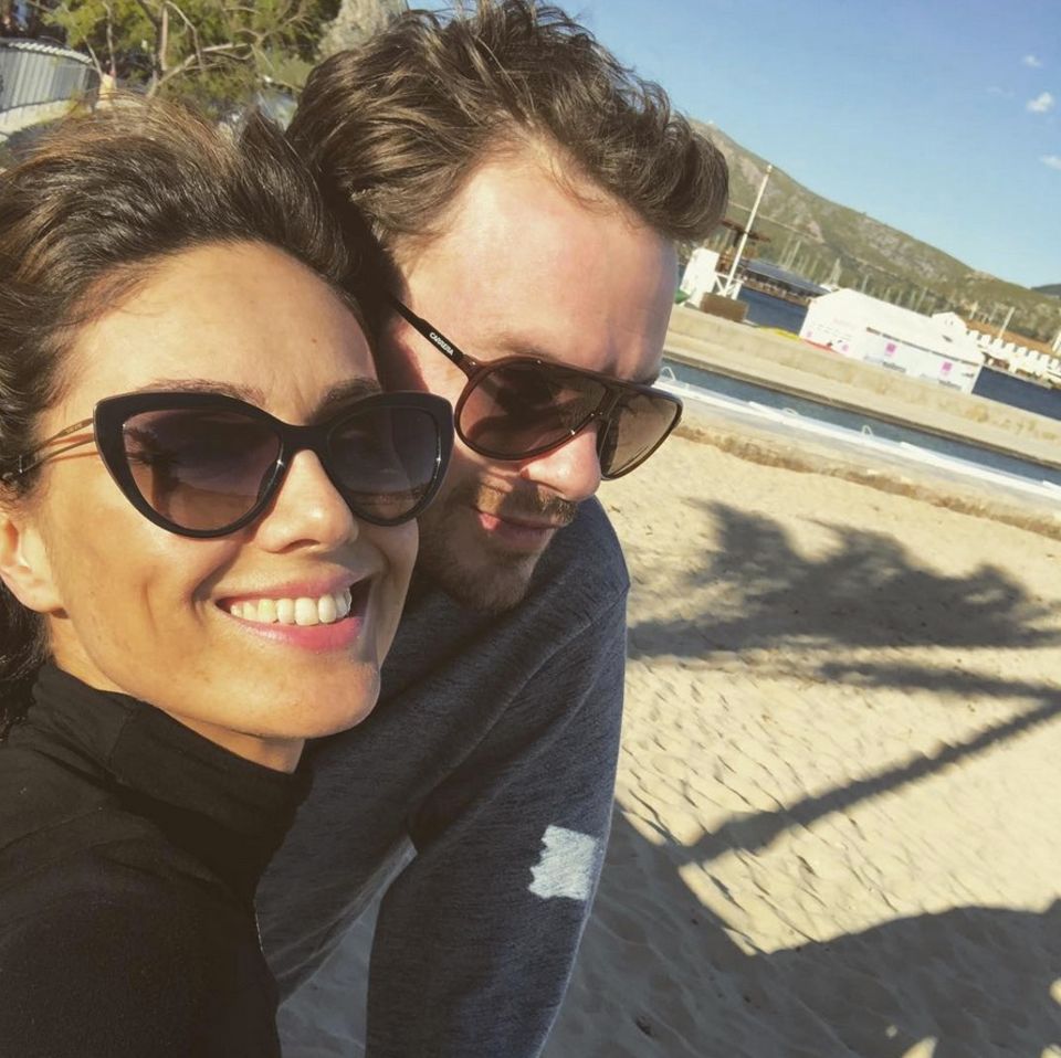 Nazan Eckes ist dem kalten Deutschland entflohen und genießt die Ostertage auf dem warmen Mallorca. Nazan Eckes ist dem kalten Deutschland entflohen und genießt die Ostertage auf dem warmen Mallorca.