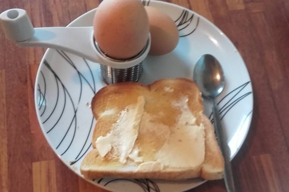 Über die Butter auf dem Toast beschweren sich Hunderte.