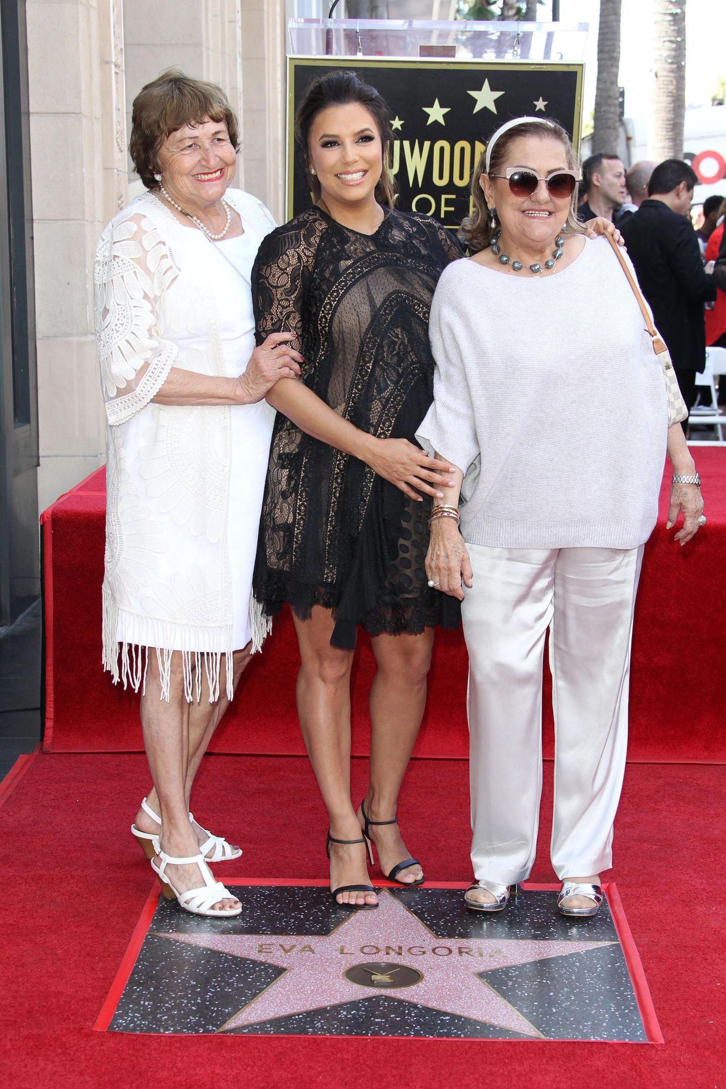 Eva Longorias Mutter Ella Eva Mireles (links) ist mächtig stolz auf ihre berühmte Tochter. 