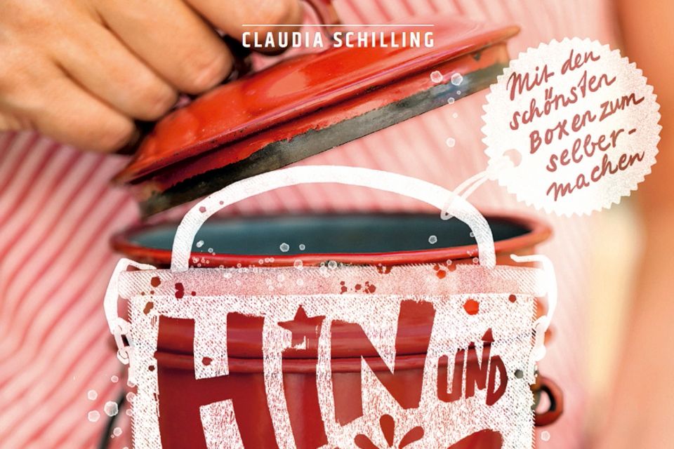 Perfekter Picknick-Snack: Picknick, Party, Mittagspause: Foodstylistin Claudia Schilling präsentiert 170 süße und herzhafte Rezeptideen für den Alltag auf Achse. Als Extra gibt es Tipps zur Gestaltung cooler Retro-Lunchboxen. ("Hin und weg", AT Verlag, 350 S., 34 Euro) Picknick, Party, Mittagspause: Foodstylistin Claudia Schilling präsentiert 170 süße und herzhafte Rezeptideen für den Alltag auf Achse. Als Extra gibt es Tipps zur Gestaltung cooler Retro-Lunchboxen. ("Hin und weg", AT Verlag, 350 S., 34 Euro)