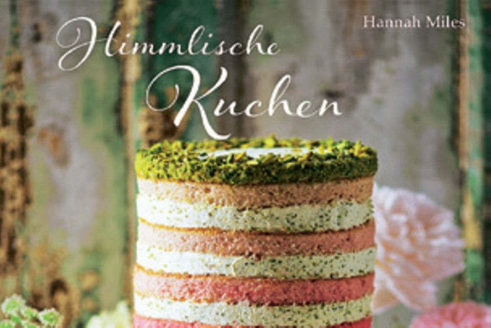 Fast zu schade zum Anschneiden: Essbare Kunstwerke: Hannah Miles, die in England als "Königin der Kuchen" gilt, präsentiert 60 ausgefallene und romantisch verzierte Backideen für Geburtstage, Hochzeiten und andere besondere Anlässe.("Himmlische Kuchen", Gerstenberg Verlag, 146 S., 19,95 Euro) Essbare Kunstwerke: Hannah Miles, die in England als "Königin der Kuchen" gilt, präsentiert 60 ausgefallene und romantisch verzierte Backideen für Geburtstage, Hochzeiten und andere besondere Anlässe.("Himmlische Kuchen", Gerstenberg Verlag, 146 S., 19,95 Euro)