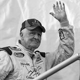 28. April 2018: James Hylton (83 Jahre)  Der bekannte Stock-Car-Rennfahrer James Hylton und sein Sohn sind bei einem tragischen Autounfall ums Leben gekommen. 