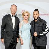 Thomas Rabe, Vorstandsvorsitzender Bertelsmann, Gastgeberin Liz Mohn und Sänger Adel Tawil.