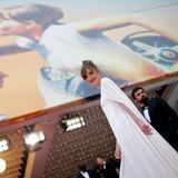 Die französische Schauspielerin Louise Bourgoin posiert elfengleich kurz vor der Vorstellung des Films "Yomeddine".