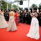 So viele Schönheiten auf dem Red Carpet: Die talentierte Schauspielerin Lupita Nyong’o ist da keine Ausnahme.