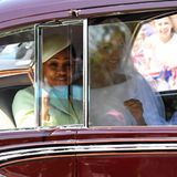 Auch Doria Ragland strahlt am Hochzeitstag ihrer Tochter Meghan.