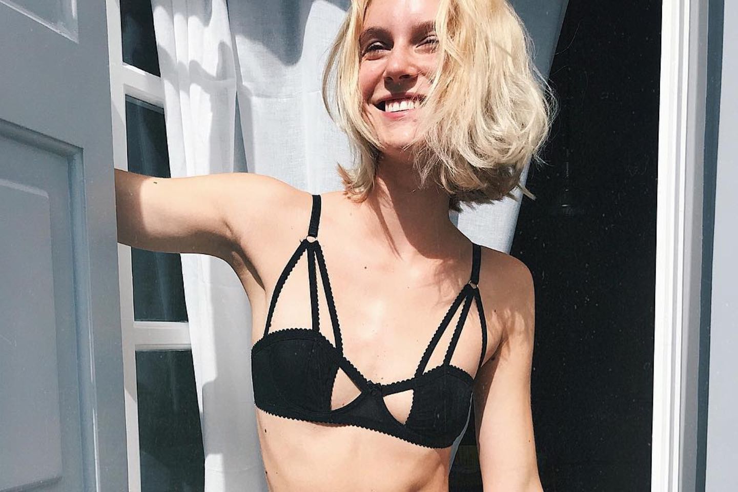 Kim Hnizdo Bikini Post Auf Instagram Sorgt Fur Arger Gala De