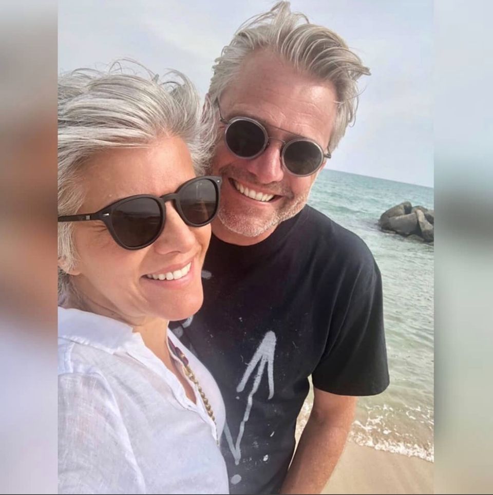 Auf Instagram teilt Birgit Schrowange dieses Selfie mit ihren Fans. Sie urlaubt zur Zeit mit Freund Frank auf Mallorca. Beide haben eine Sonnenbrille und das gleiche fröhliche Lächeln im Gesicht - "wie Zwillinge", lautet einer der Kommentare. Ob Doppelgänger oder süßes Paar - die beiden passen in jedem Fall super zusammen! 