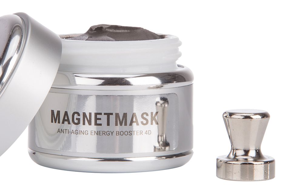 Reinigungsset mit Magnetstempel "Detox- Magnet-Mask" von Walberg, 30 ml, ca. 80 Euro (qvc.de) 