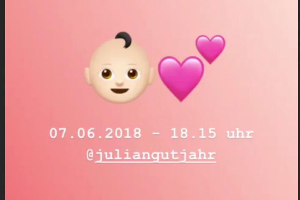 Anna Maria Damm: Anna Maria Damm verkündet die Geburt ihrer Tochter per Instagram Story. Anna Maria Damm verkündet die Geburt ihrer Tochter per Instagram Story.